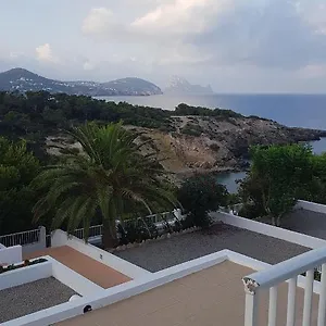 https://las-terrazas-de-cala-sant-josep-de-sa-talaia.balearic-islands.net