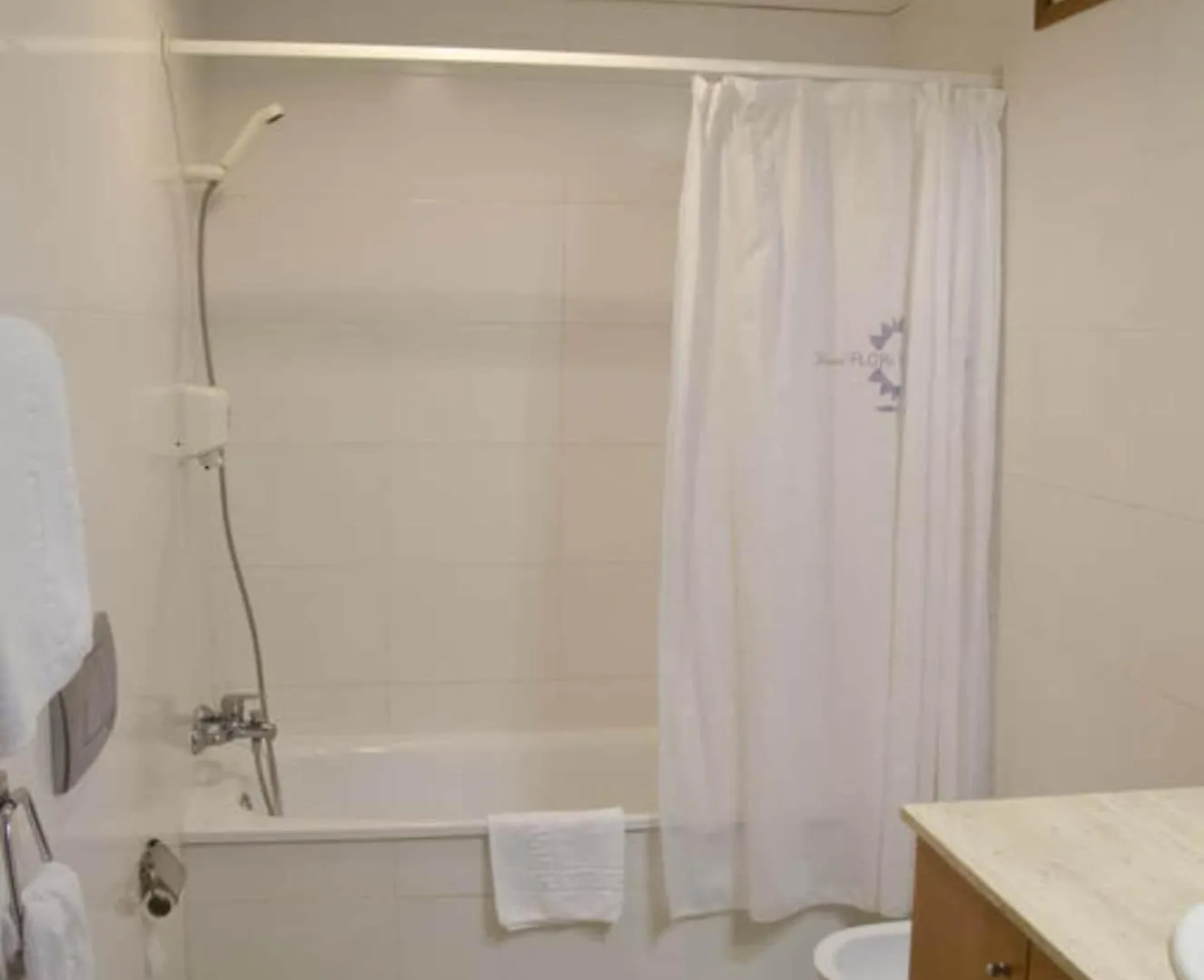 Hotel Flora Parc Castelldefels 3*,  Spanien